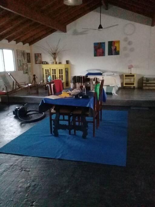 La Casa De Los Murales Avellaneda  Luaran gambar
