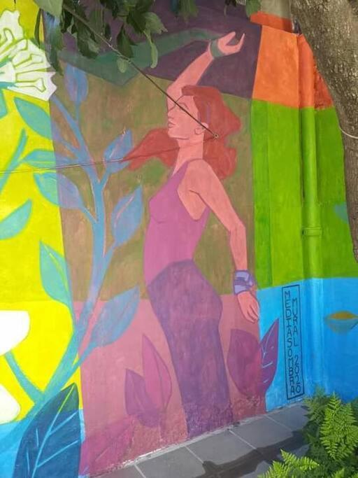 La Casa De Los Murales Avellaneda  Luaran gambar